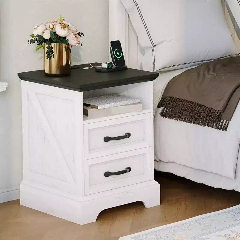 Table de chevet rustique de ferme 2 tiroirs, table de chevet moderne en bois, ports USB et prises CA, MDF durable, poignées en métal, blanc
